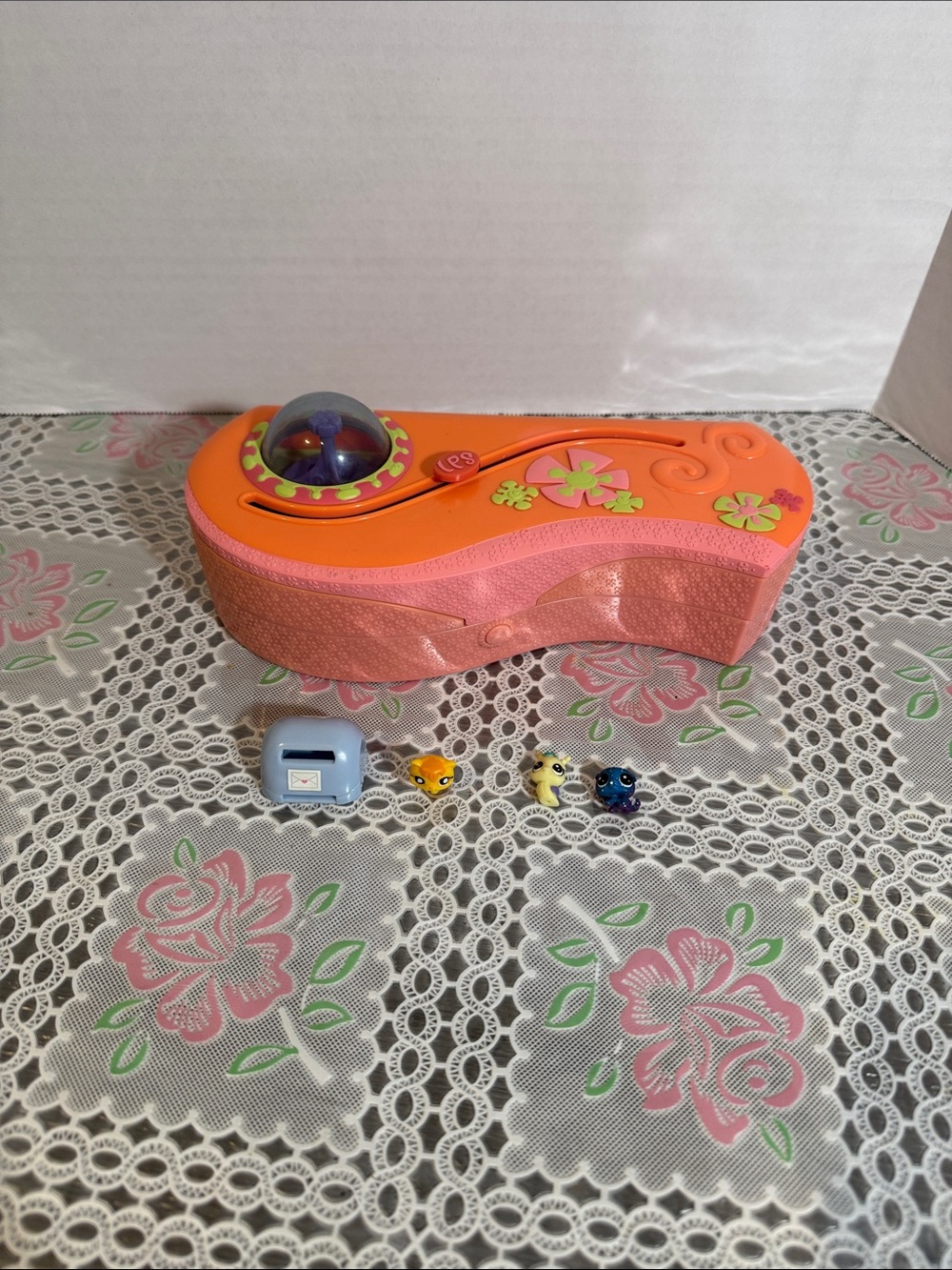 Littlest Pet Shop Teeniest Tiniest Pencil Case Playset 2007